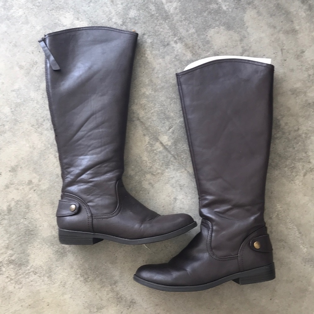 Dark brown tall boots